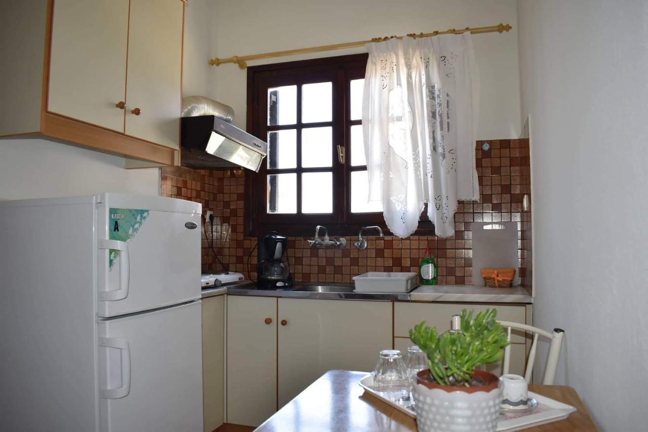 Iliotropio Studios Loutra Edipsou  Ngoại thất bức ảnh